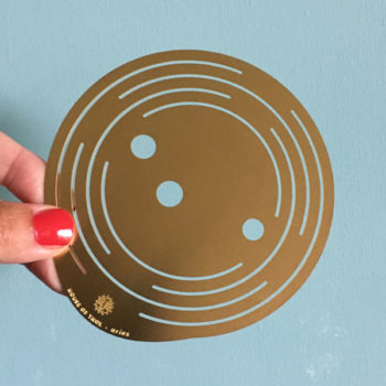 FLOWER CONSTELLATIONS DISC FOR FLOWER ARRANGEMENTS