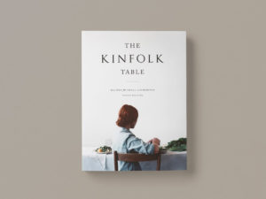the-kinfolk-table KNJIGA O ORGANIZIRANJU I PRIPREMI DRUŽENJA ZA STOLOM