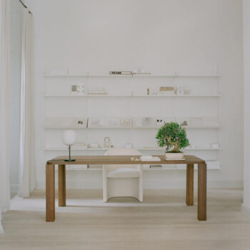 New Works, Atlas blagovaonski stol (200 cm x 95 cm)