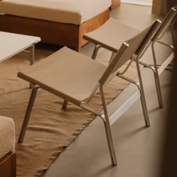Frama, Union Easy Chair – udobna dizajnerska stolica s aluminijskom konstrukcijom